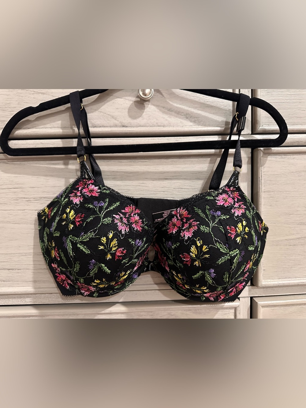 Victoria Secret padded lace floral bra NWT- 36 DD